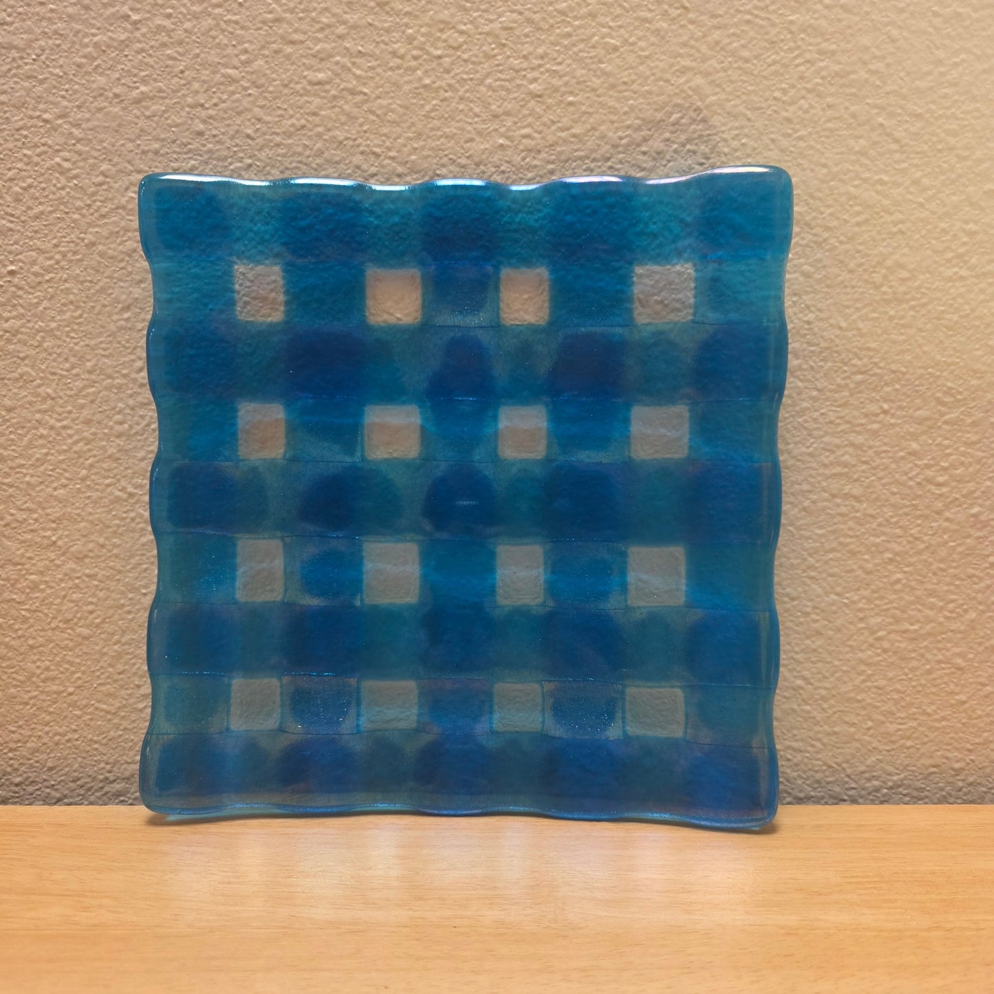 9 1/4 x 9 1/4 inch crosshatch pattern glass square